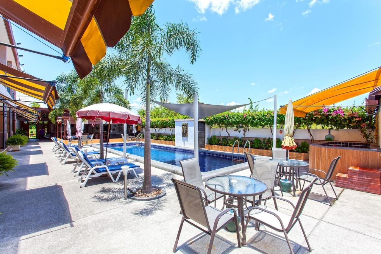 4 Palms Resort Bang Sare Bagian luar foto