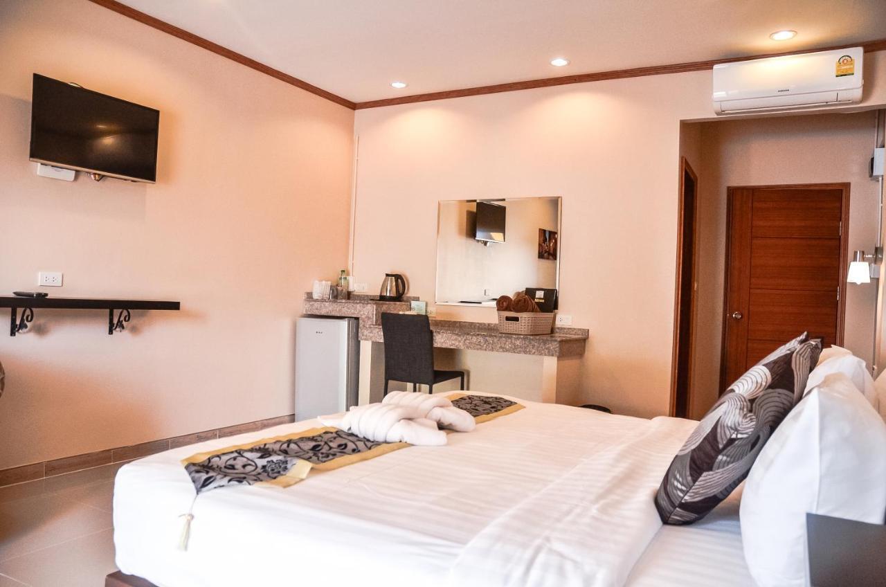 4 Palms Resort Bang Sare Bagian luar foto